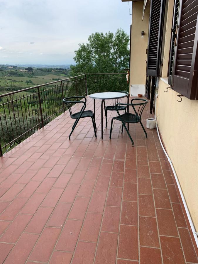 Appartamento Donella Con Parcheggio Privato San Gimignano Exteriör bild